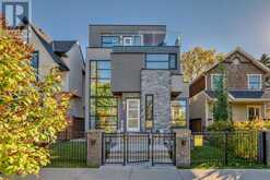 129 10 Avenue NW Calgary