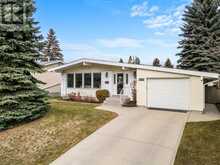 7443 Huntertown Crescent NW Calgary