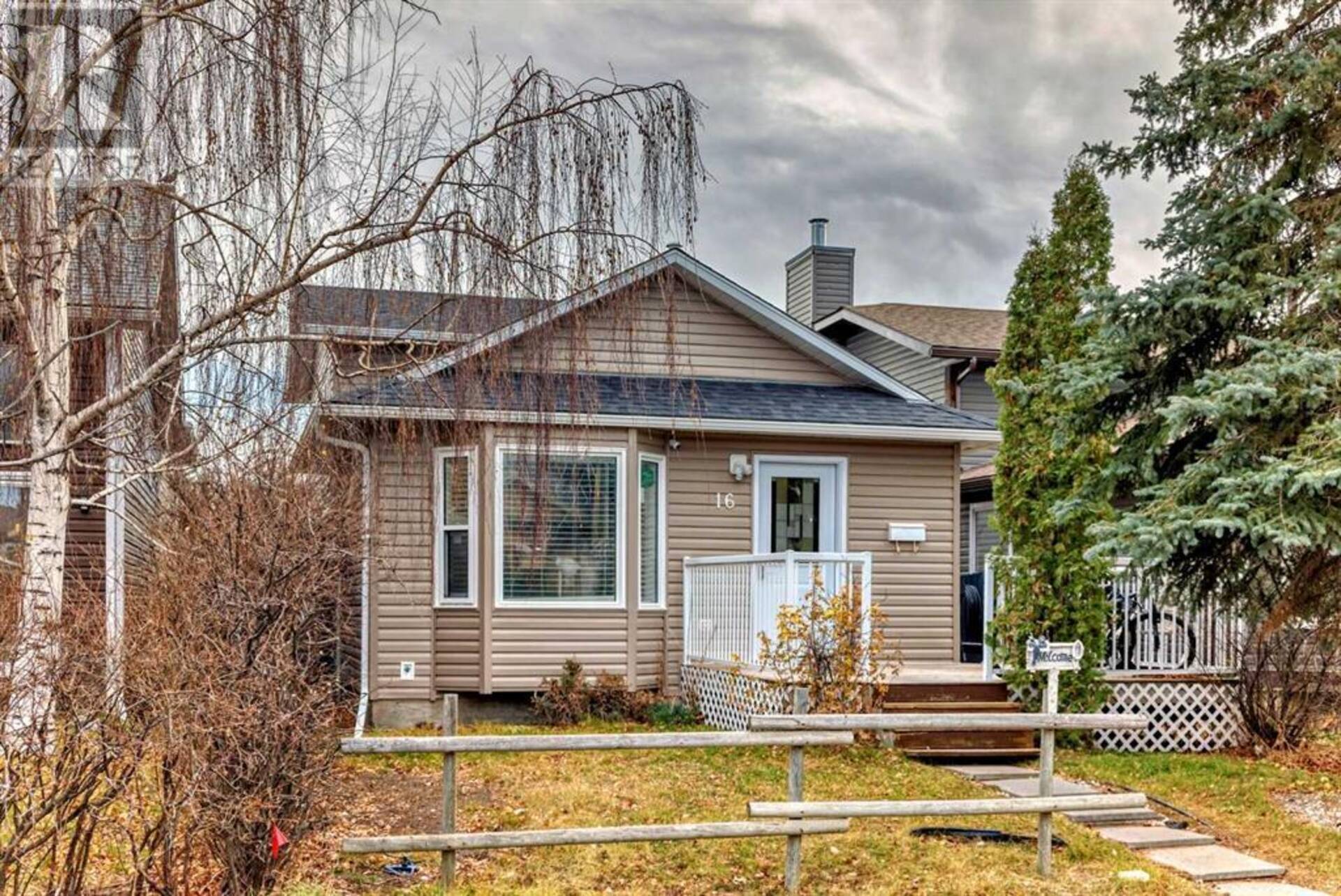 16 Taraglen Road NE Calgary