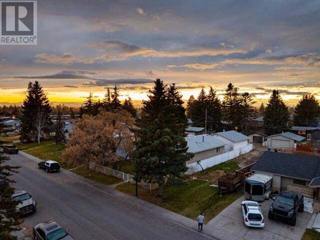 2435 43 Street SE Calgary Alberta