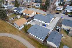 4001 Silverthorn Road Olds