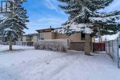 5501 4 Avenue NE Calgary