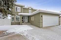 751 Mckenzie Lake Bay SE Calgary