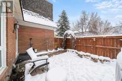 152, 330 Canterbury Drive SW Calgary