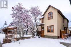 2219 Westmount Road NW Calgary