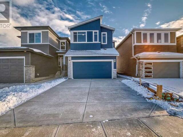 374 Corner Glen Way NE Calgary