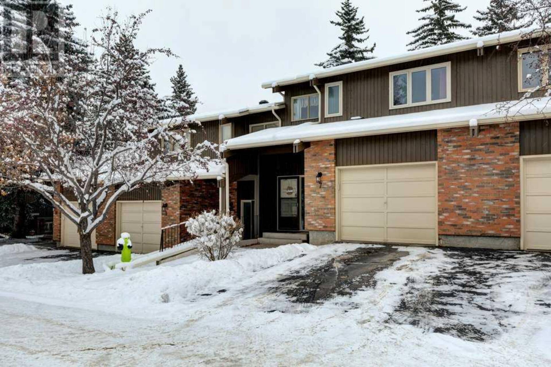 7, 10001 Brookpark Boulevard SW Calgary