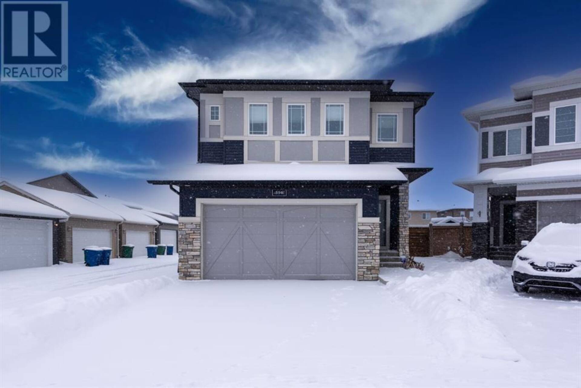 596 Chinook Gate Square Airdrie