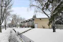 3903 Charleswood Drive NW Calgary