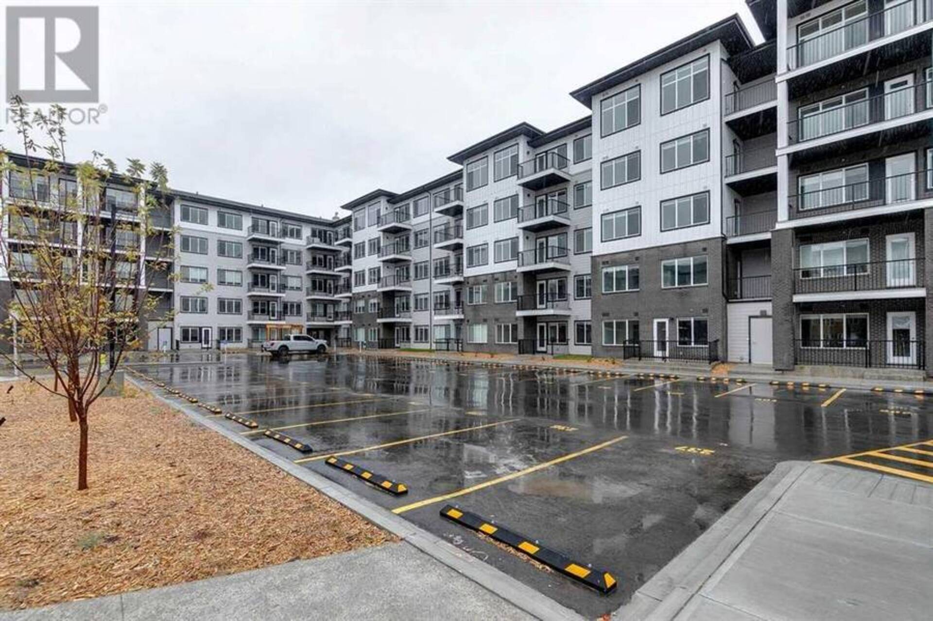 1121, 395 Skyview Parkway NE Calgary