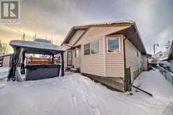 83 Sheep River Heights Okotoks