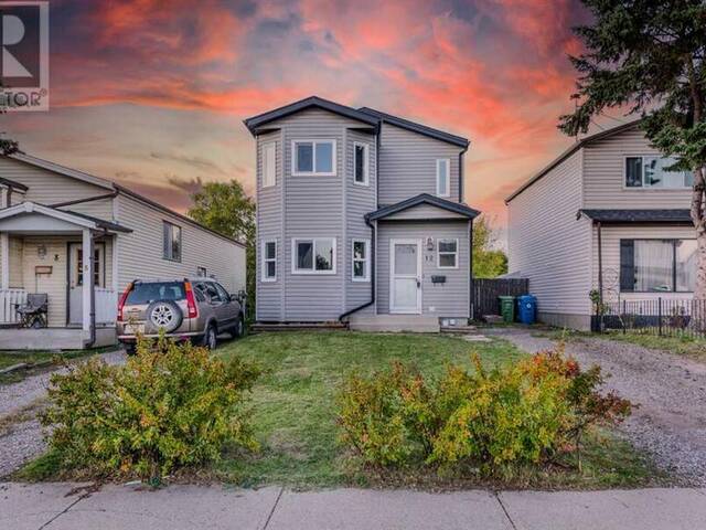 12 abingdon Crescent NE Calgary