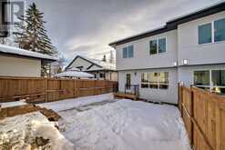 5028 20 Avenue NW Calgary