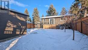 219 Midlawn Close SE Calgary