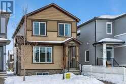 212 Cornergate Row NE Calgary