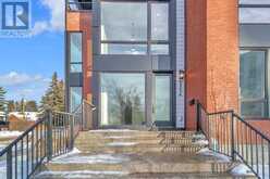 2524 17 Avenue SW Calgary