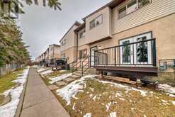 32, 4531 7 Avenue SE Calgary