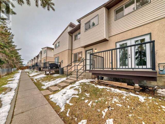 32, 4531 7 Avenue SE Calgary