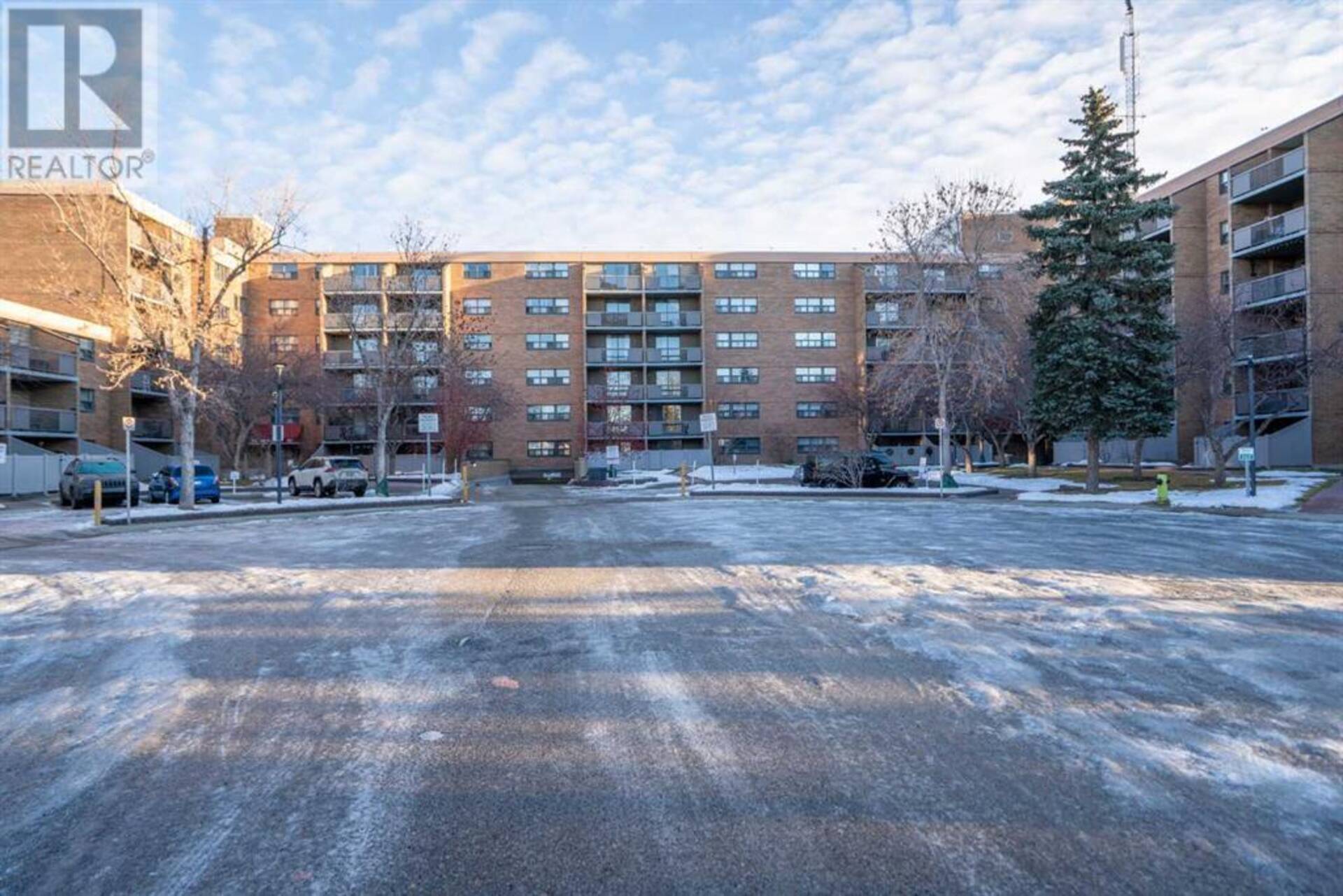 304, 30 McHugh Court NE Calgary