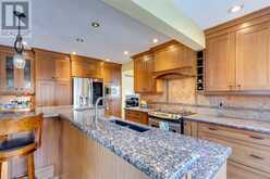 912 Shawnee Drive SW Calgary