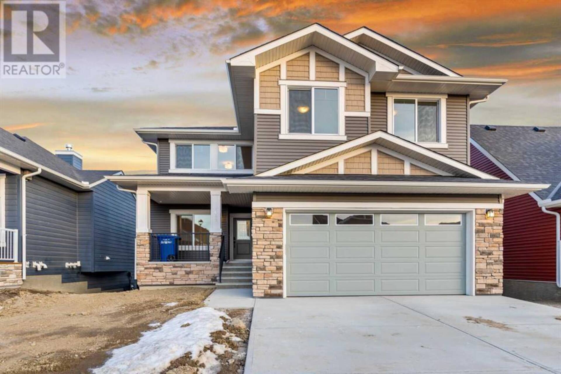 1642 Baywater Street SW Airdrie