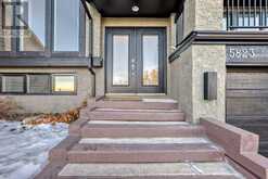 5823 coach hill Road SW Calgary