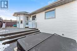 2 Edmund Way SE Airdrie