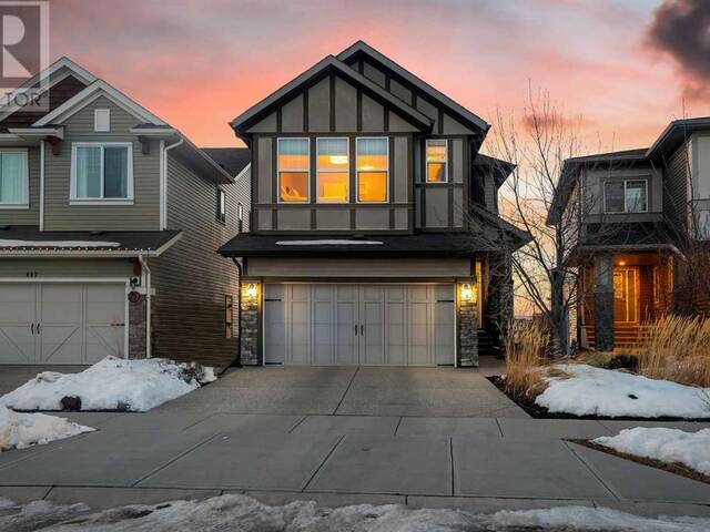 121 Hillcrest Drive SW Airdrie