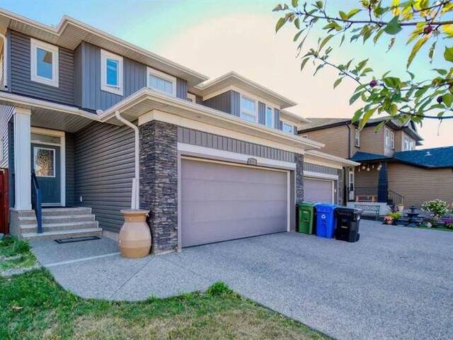 127 Evanswood Circle NW Calgary