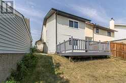 122 Sandstone Drive NW Calgary