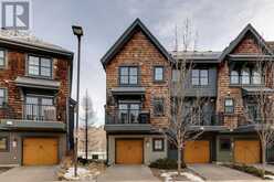 320 Ascot Circle SW Calgary