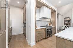 2040 56 Avenue SW Calgary