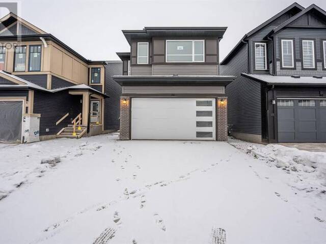 94 Finch Gardens SE Calgary