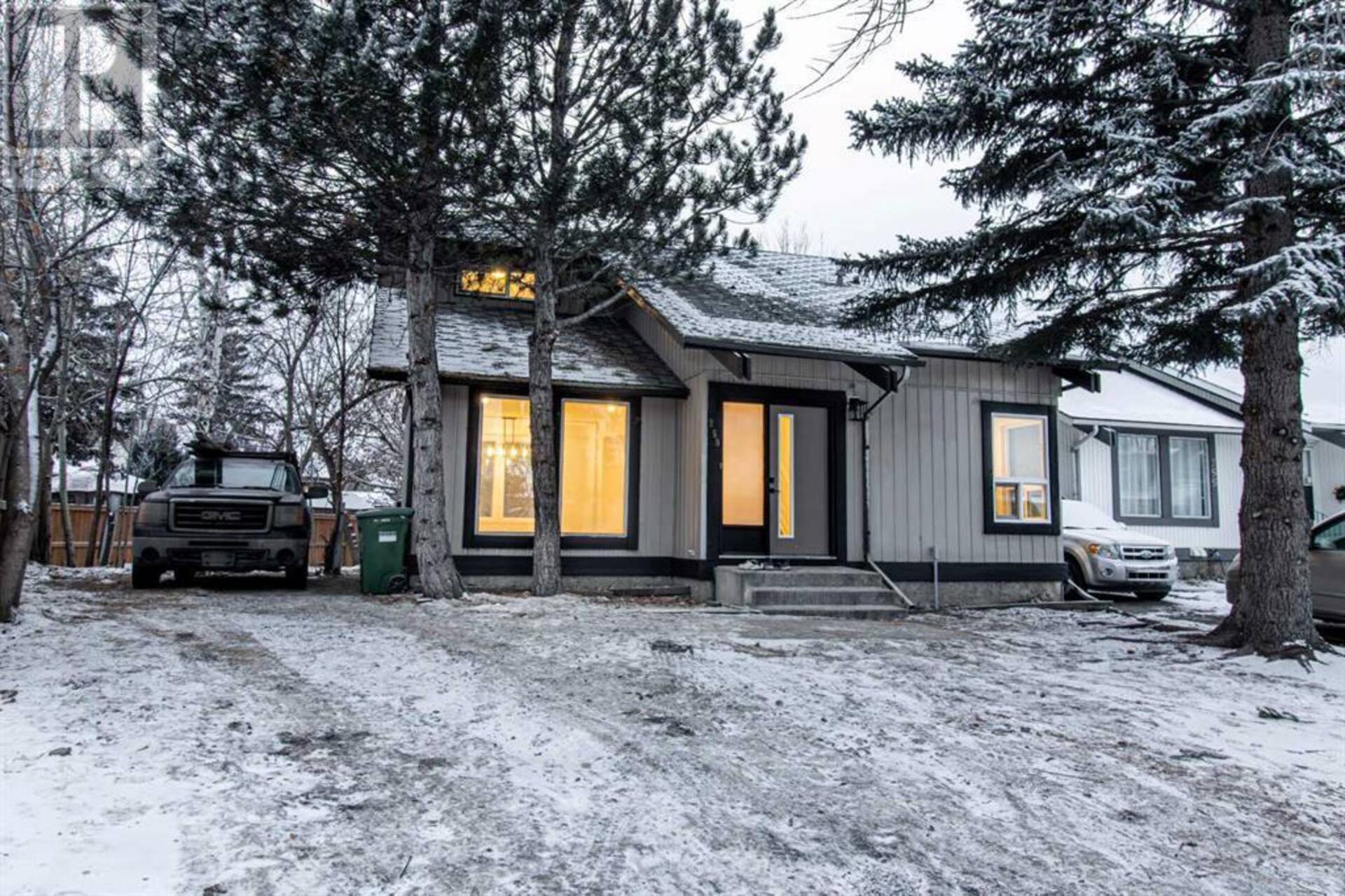 259 Whitehill Place NE Calgary