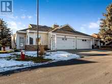 325 de foras Close NW High River