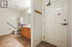 215, 3 Parklane Way Strathmore