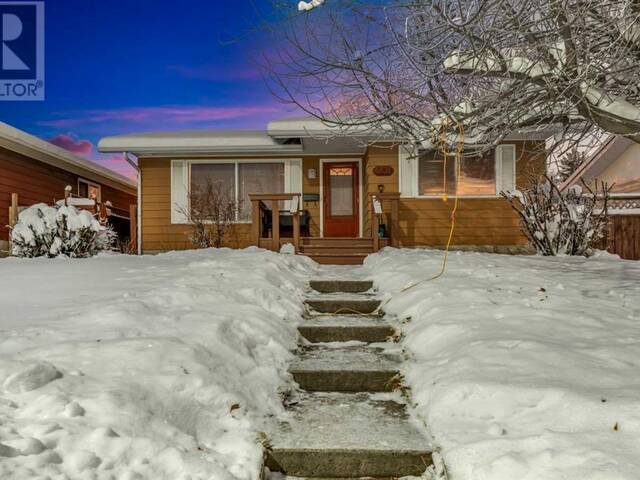 4831 40 Avenue SW Calgary Alberta