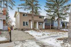 5915 Rundlehorn Drive NE Calgary