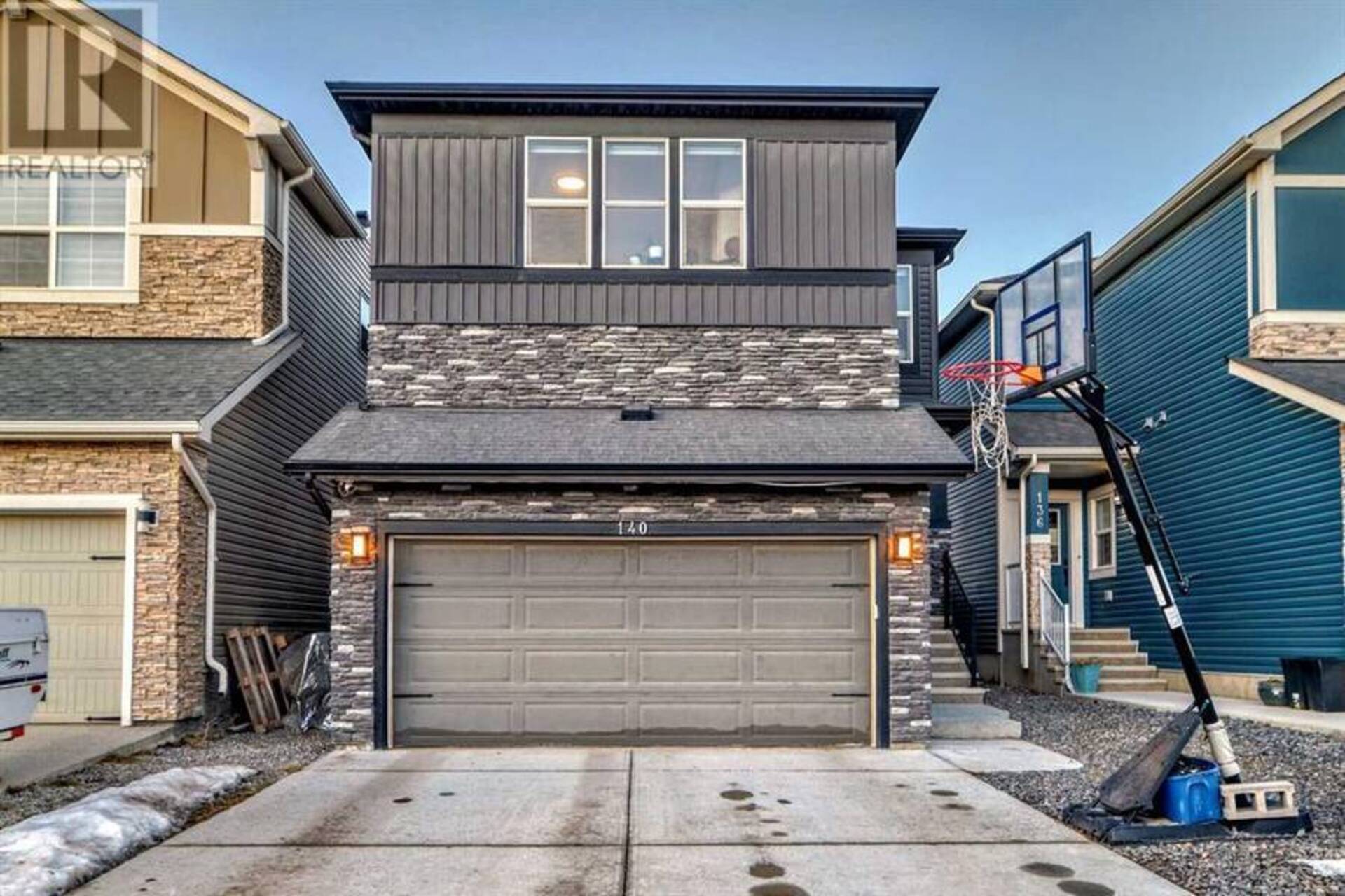 140 Nolanhurst Heights NW Calgary