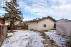 724 9th Avenue SE High River