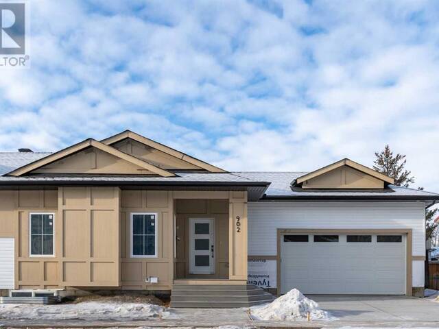 902 Macleod Trail SW High River Alberta