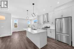 371 HOTCHKISS MANOR SE Calgary