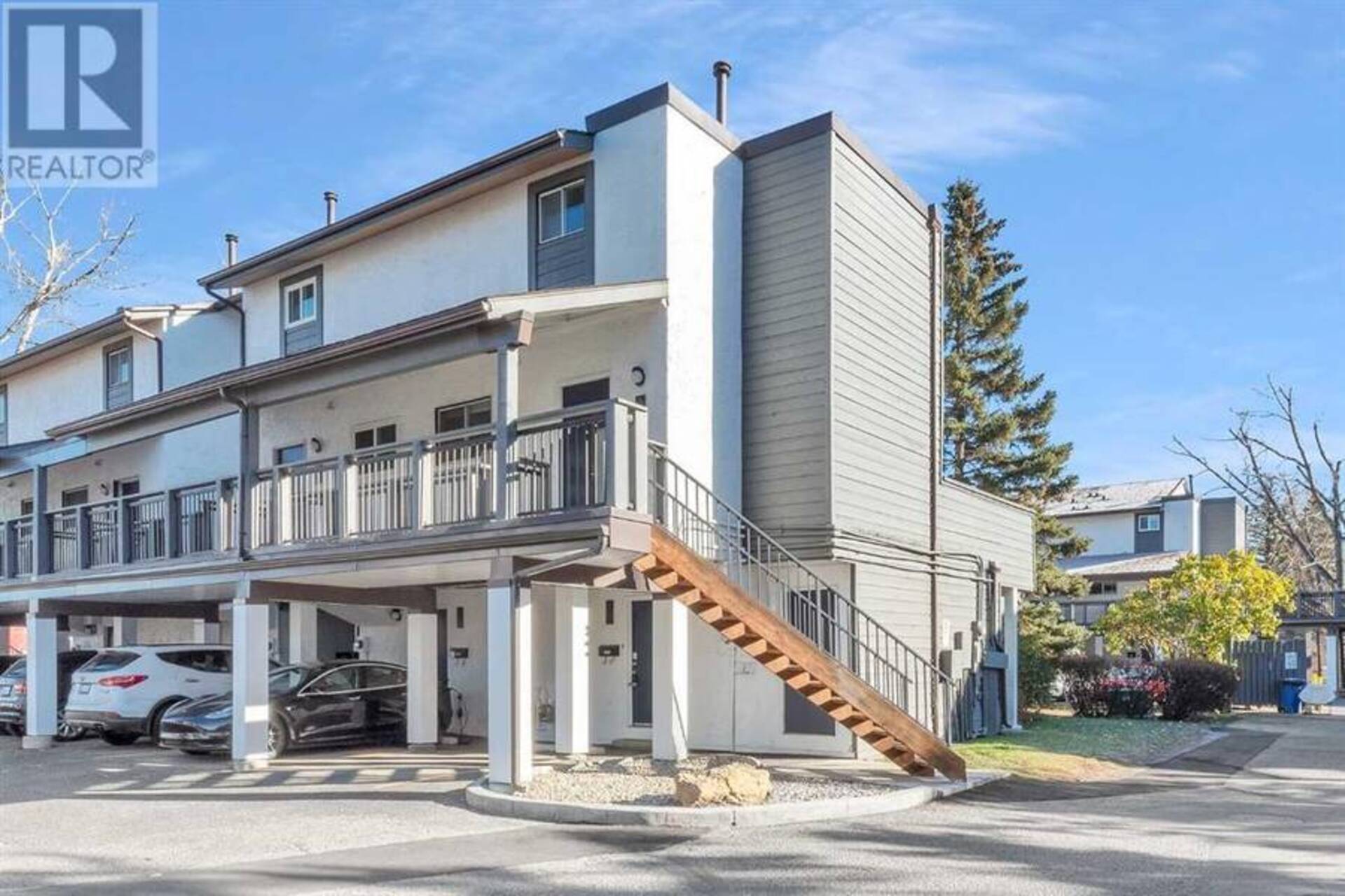 802, 2520 Palliser Drive SW Calgary