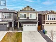 217 Lucas Crescent NW Calgary