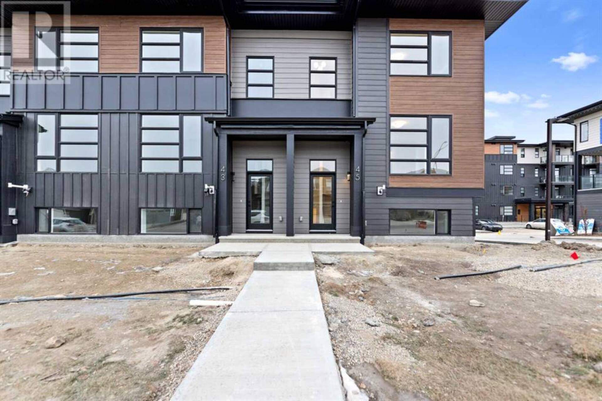 45 Lucas Way NW Calgary