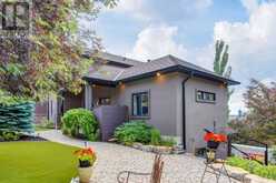 1827 11 Avenue NW Calgary