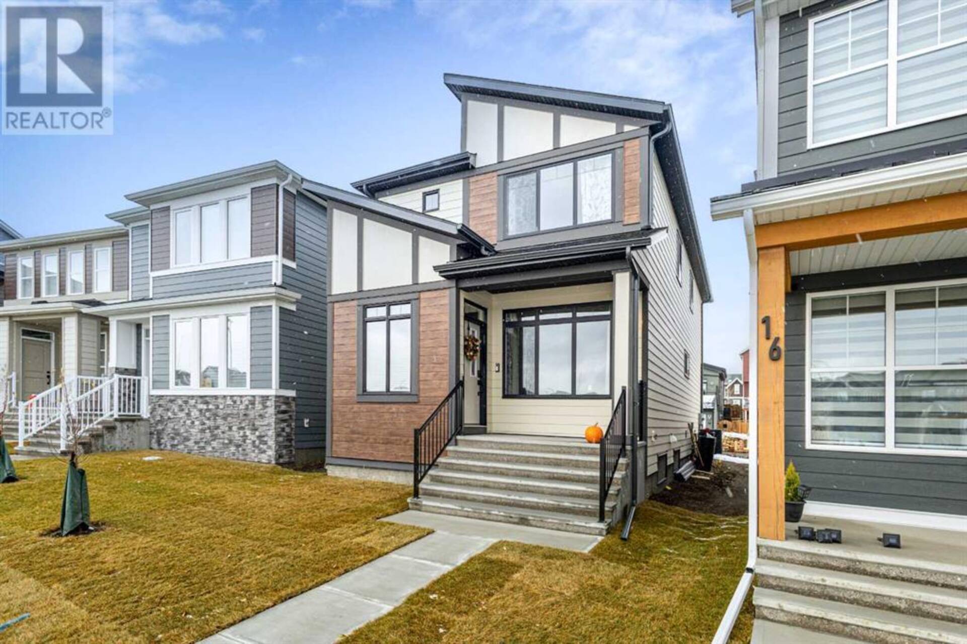 20 Royston Walk NW Calgary