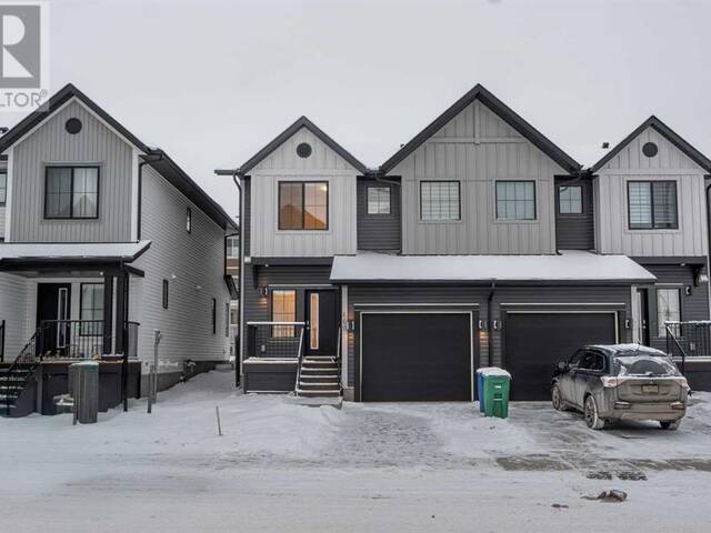 660 South Point Heath SW Airdrie Alberta