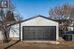 417 Huntley Way NE Calgary