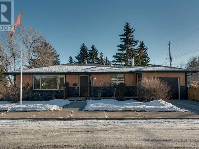 3 Cardiff Drive NW Calgary